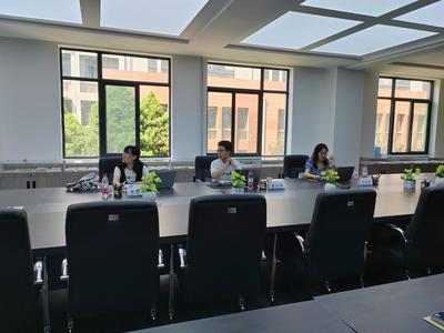 文学院举行2024年“中国国际大学生创新大赛” 项目答辩会
